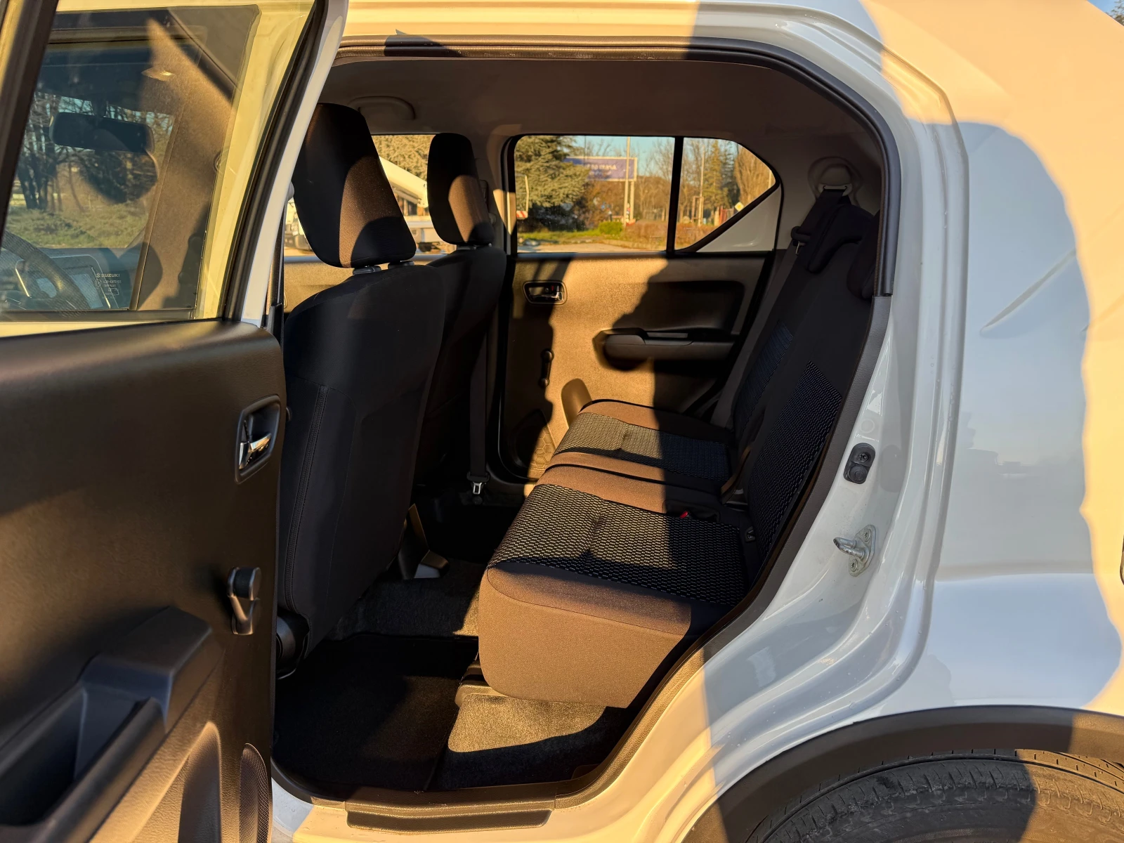 Suzuki Ignis 1.2///Hybrid///New Model///Camera///Navi///Perla// | Mobile.bg � ����������� 11