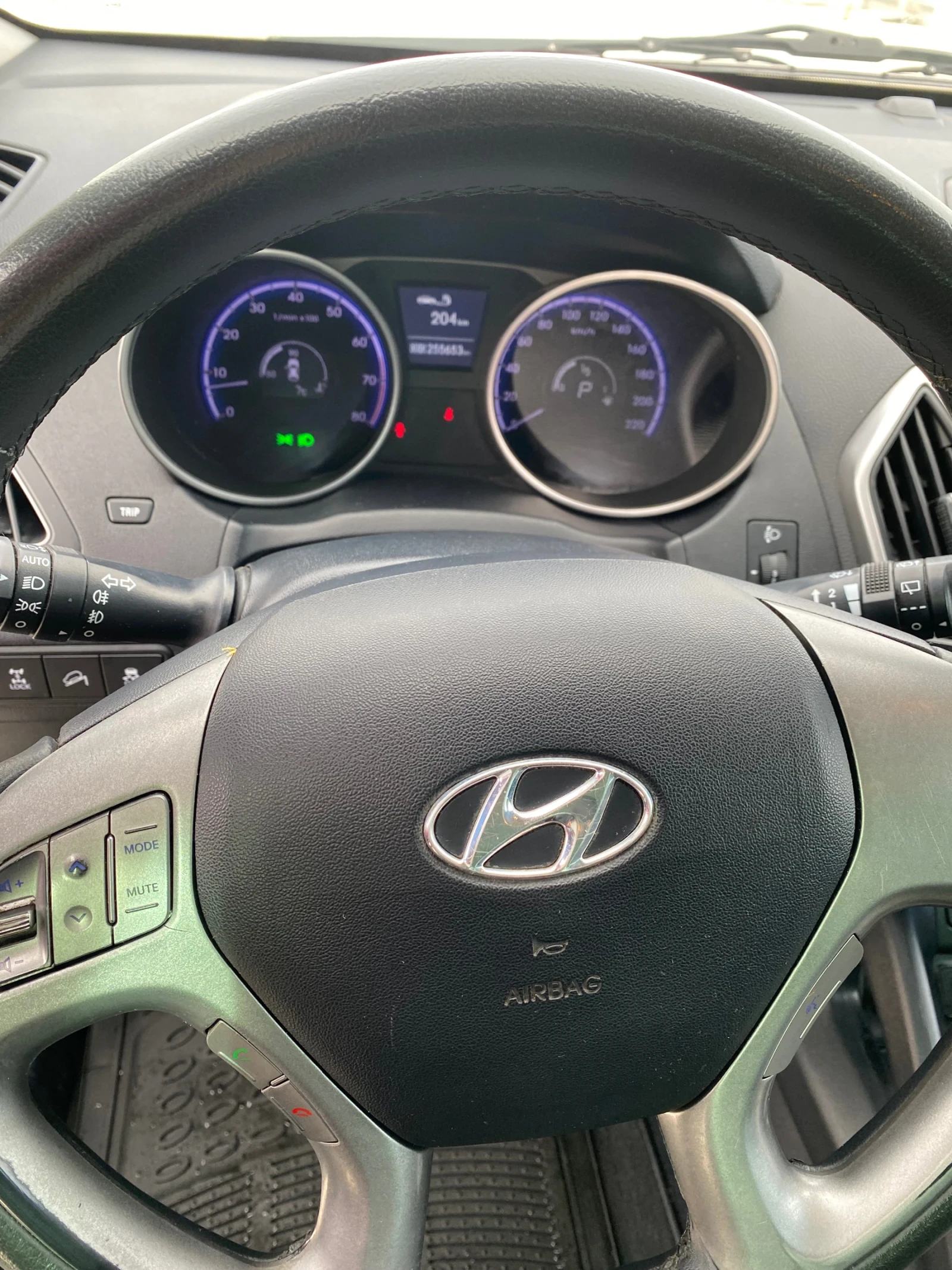 Hyundai IX35, снимка 7 - Автомобили и джипове - 53558434