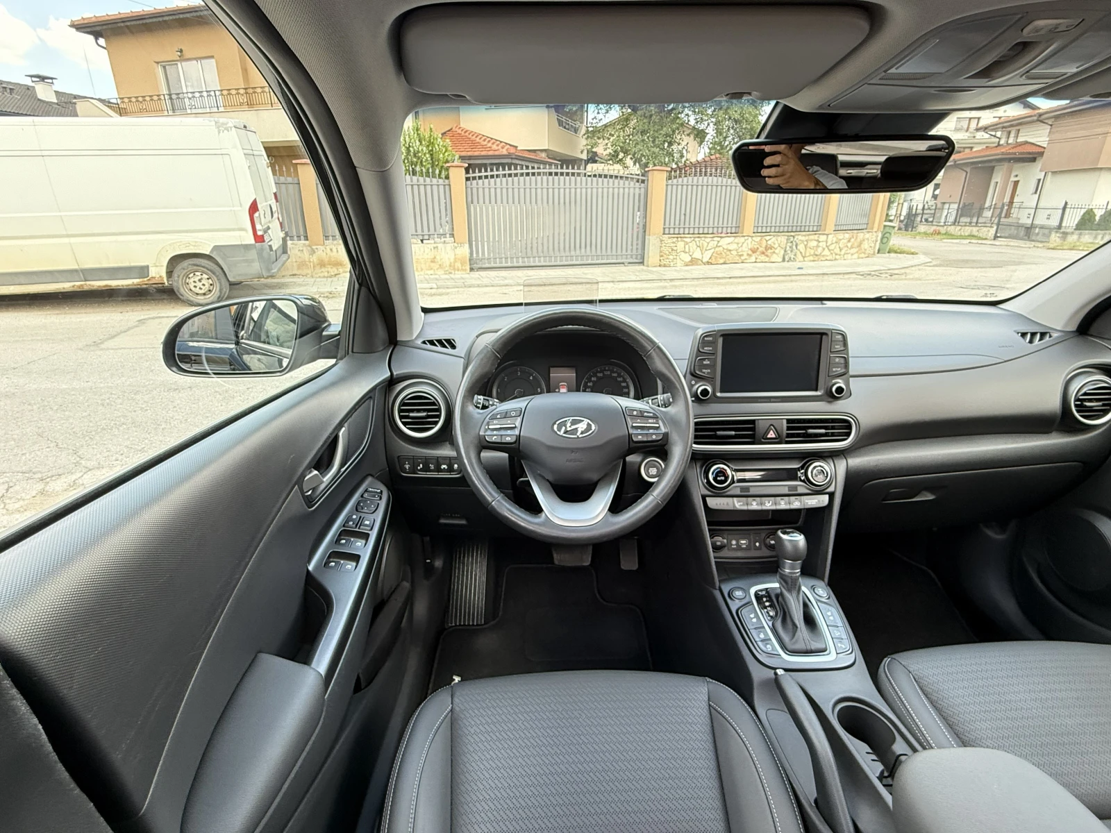 Hyundai Kona /SWISS+ /AVTOMAT-4X4-FULL-FULL-TOP-ШВЕЙЦАРИЯ, снимка 10 - Автомобили и джипове - 55100794