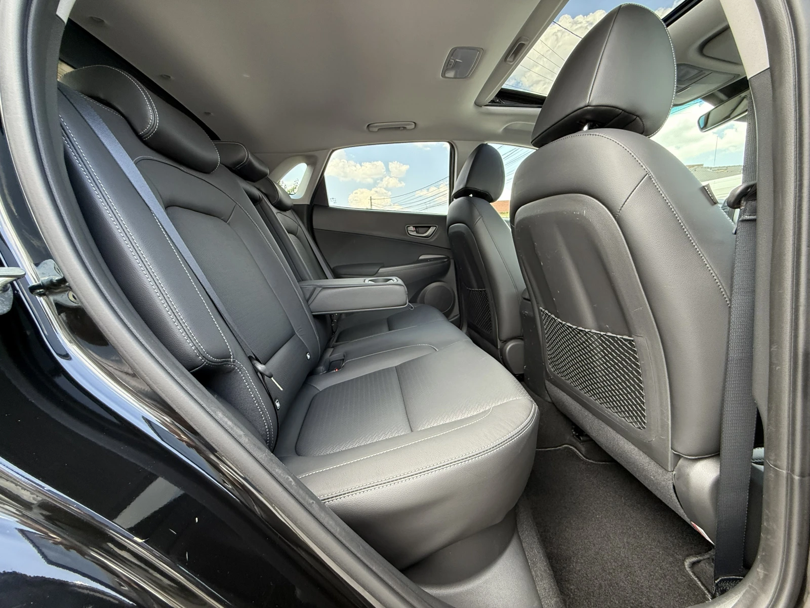 Hyundai Kona /SWISS+ /AVTOMAT-4X4-FULL-FULL-TOP-ШВЕЙЦАРИЯ, снимка 15 - Автомобили и джипове - 55100794