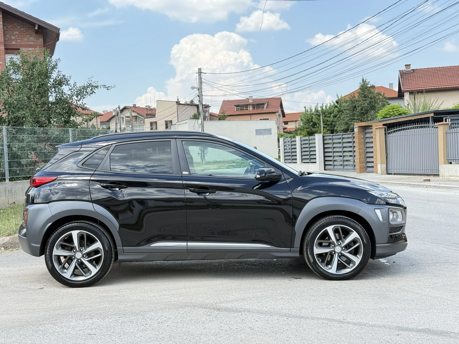 Hyundai Kona /SWISS+ /AVTOMAT-4X4-FULL-FULL-TOP-ШВЕЙЦАРИЯ, снимка 4 - Автомобили и джипове - 55100794