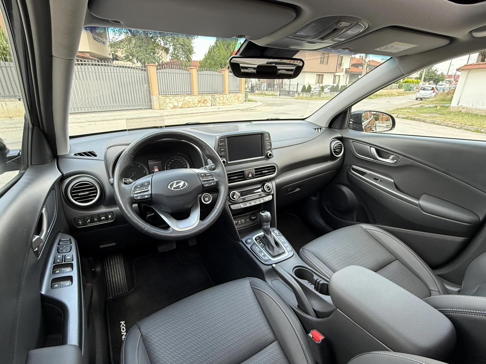 Hyundai Kona /SWISS+ /AVTOMAT-4X4-FULL-FULL-TOP-ШВЕЙЦАРИЯ, снимка 9 - Автомобили и джипове - 55100794