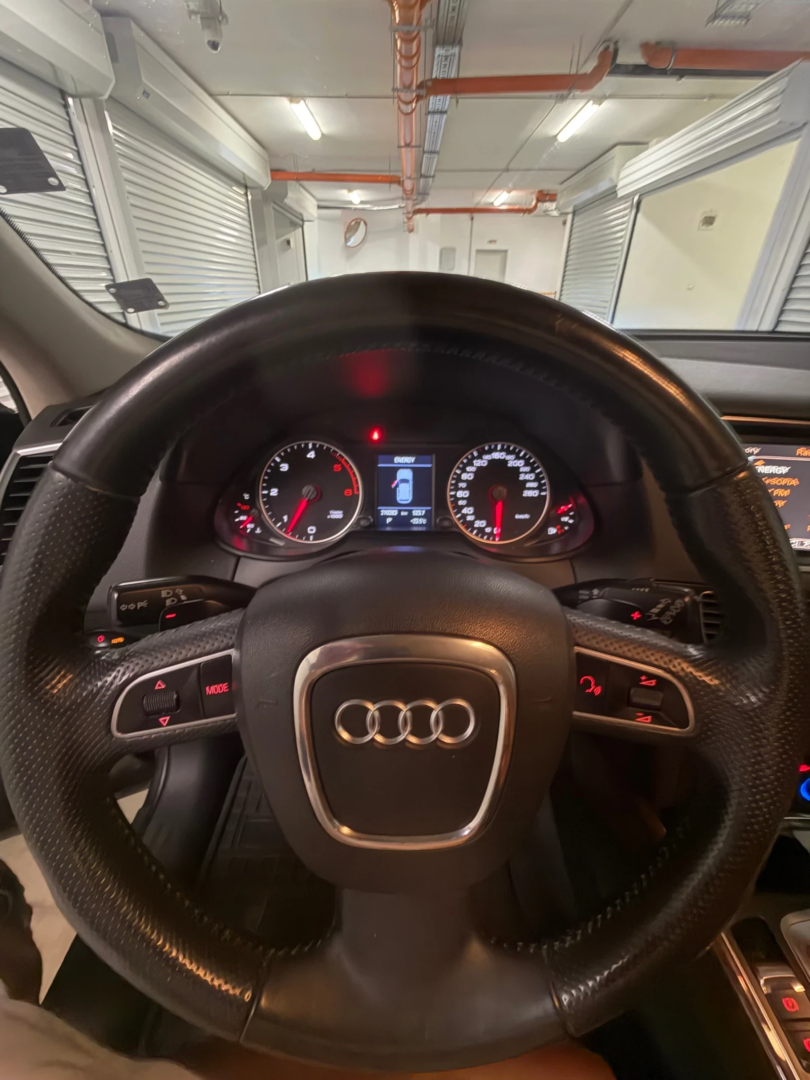 Audi Q5, снимка 7 - Автомобили и джипове - 55713317