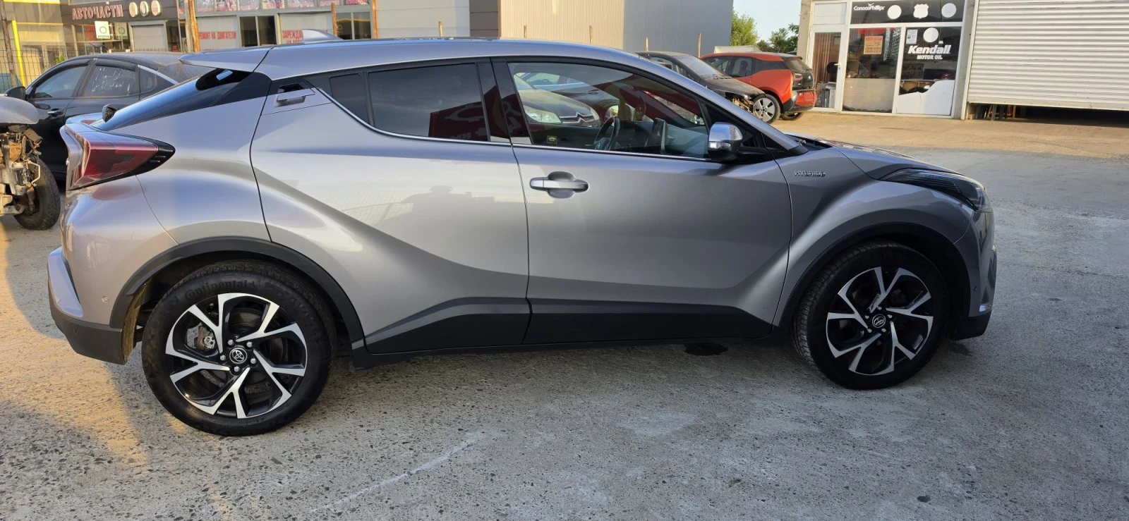 Toyota C-HR 1.8 hybrid , снимка 9 - Автомобили и джипове - 55817856