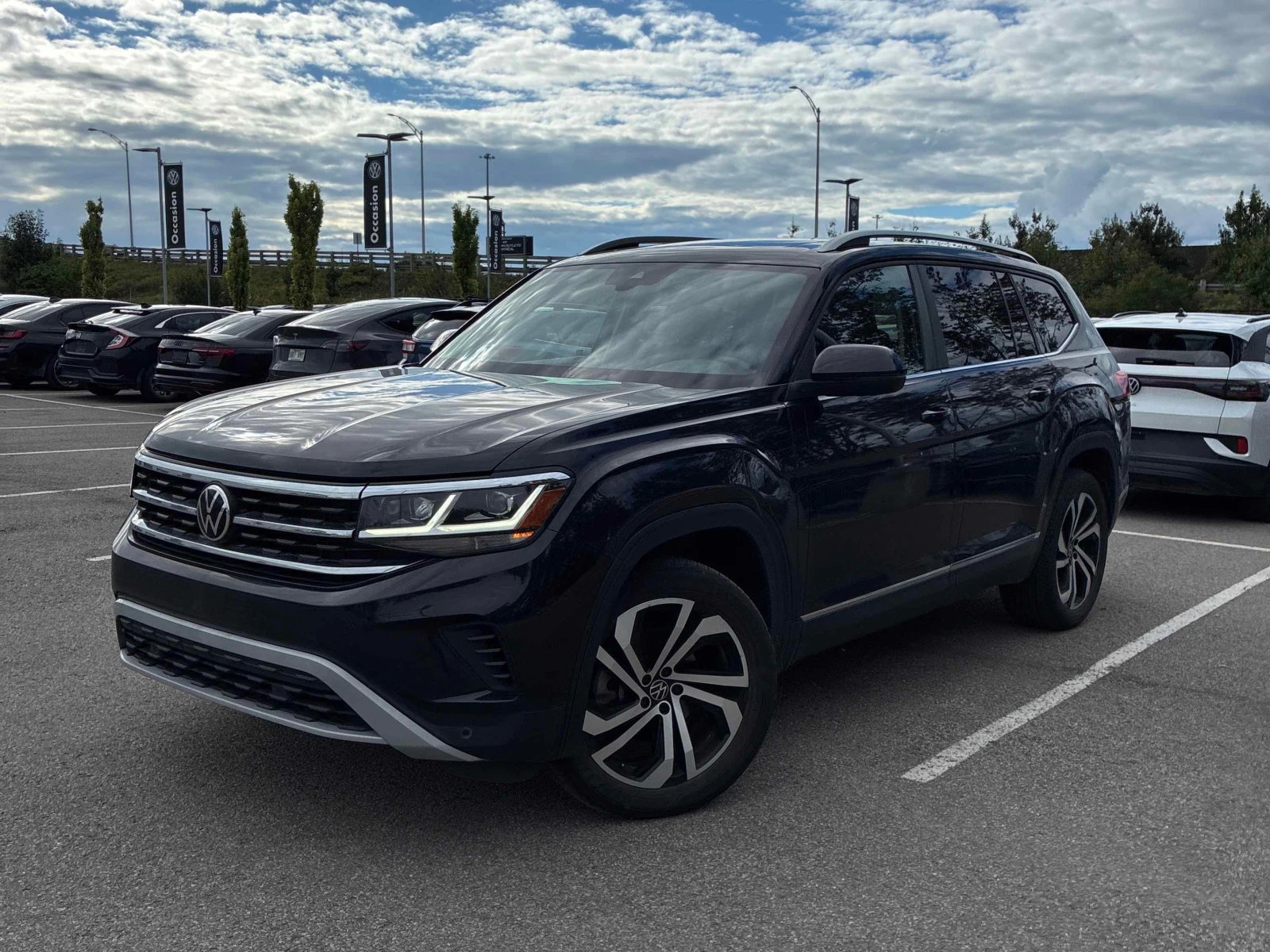 VW Atlas * Highline* CARFAX* ПАНО* ПОДГРЕВ* АВТОКРЕДИТ* , снимка 17 - Автомобили и джипове - 55991530