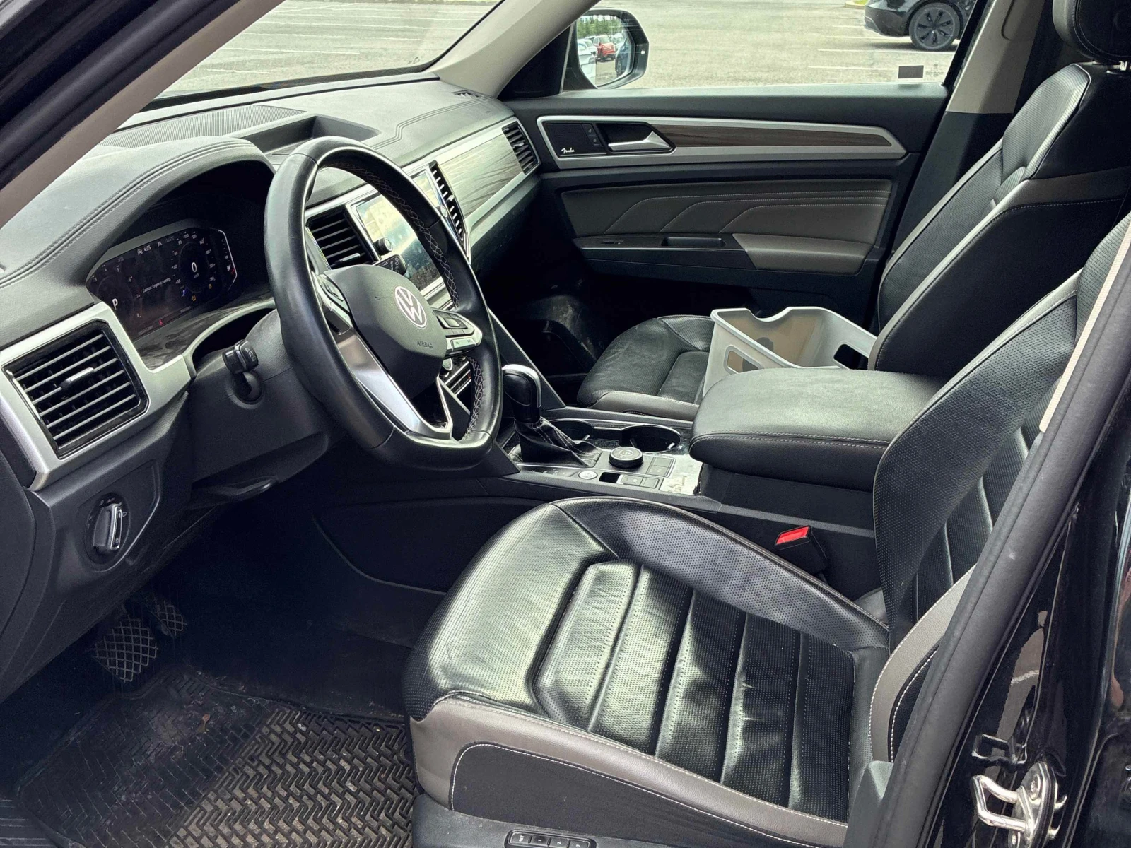 VW Atlas * Highline* CARFAX* ПАНО* ПОДГРЕВ* АВТОКРЕДИТ* , снимка 5 - Автомобили и джипове - 55991530