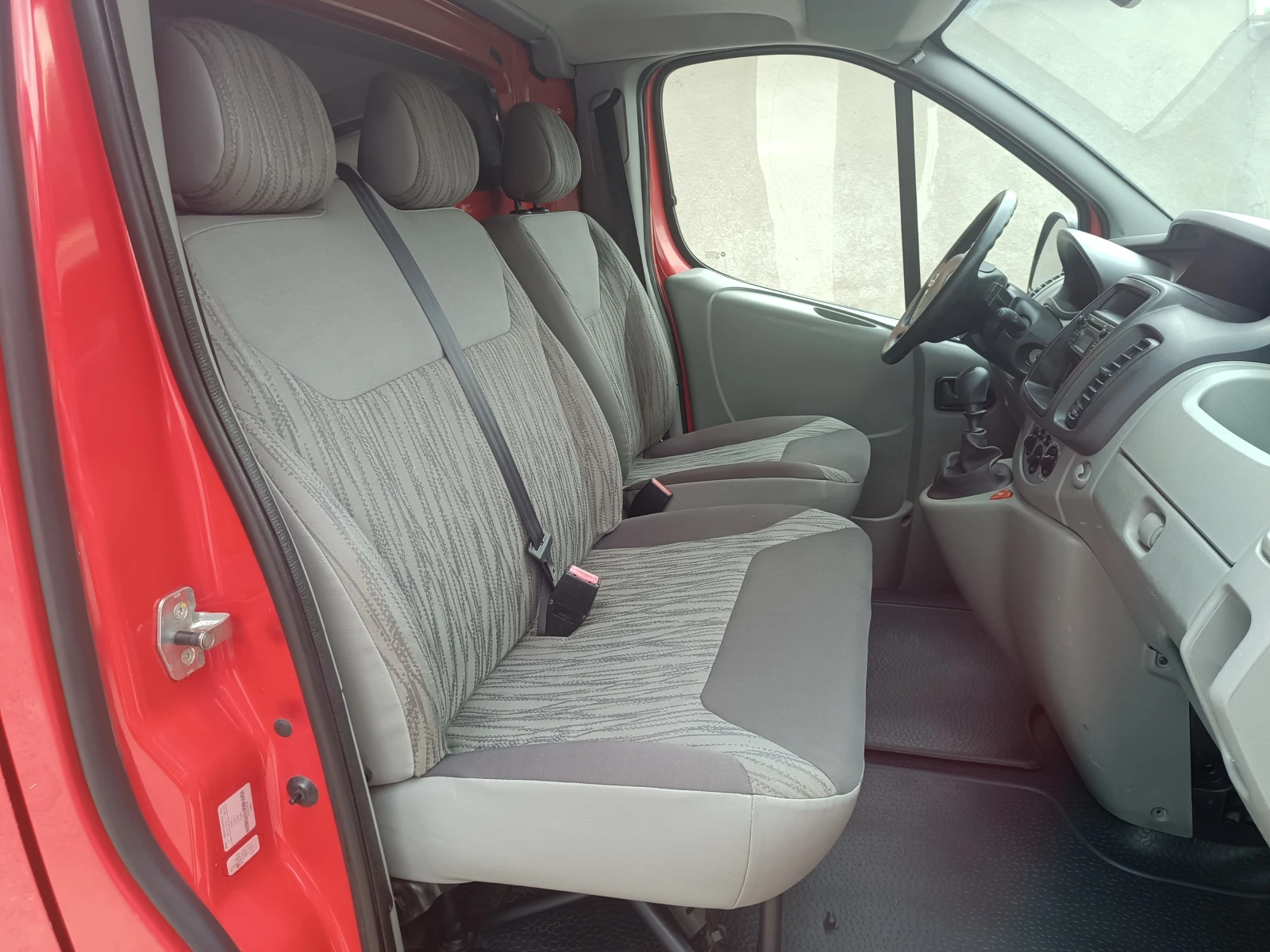 Nissan Primastar 2.0 DCI 90k.c-EURO 5B , снимка 10 - Бусове и автобуси - 54874733