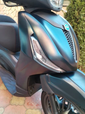 Piaggio Beverly 300HPE S ABS ASR NOV!!! , снимка 9