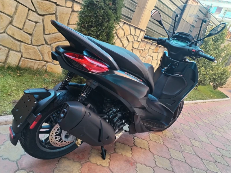Piaggio Beverly 300HPE S ABS ASR NOV!!! , снимка 5 - Мотоциклети и мототехника - 52743046