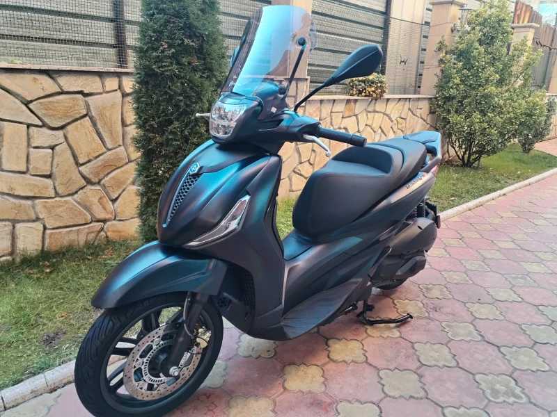 Piaggio Beverly 300HPE S ABS ASR NOV!!! , снимка 3 - Мотоциклети и мототехника - 52743046