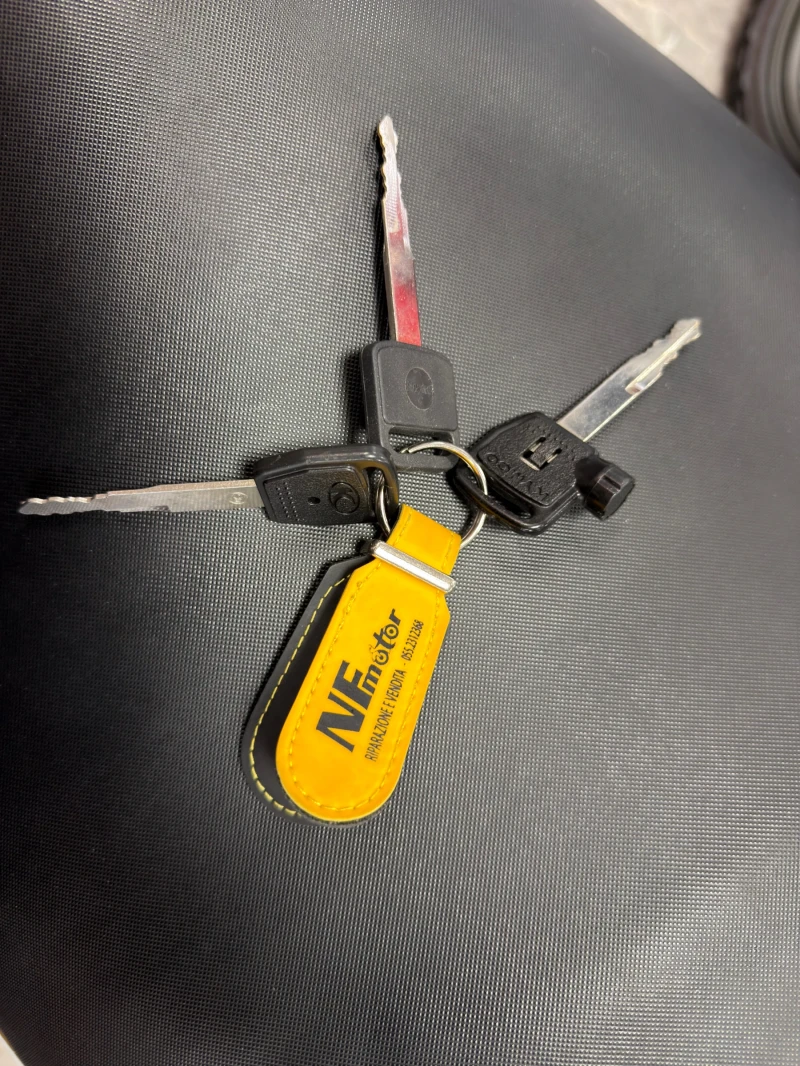 Kymco People 300i, снимка 13 - Мотоциклети и мототехника - 53190104