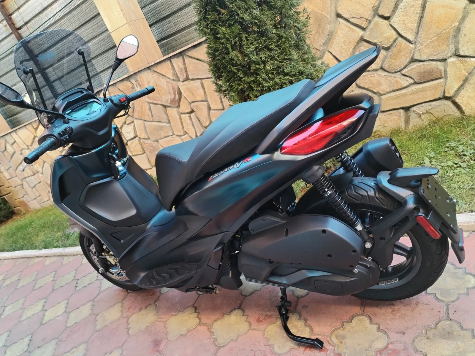 Piaggio Beverly 300HPE S ABS ASR NOV!!!  - изображение 6