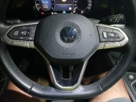 VW Golf 8, снимка 11