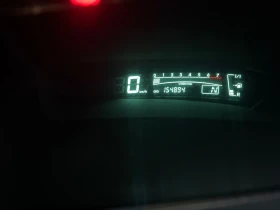 Toyota Yaris 1.33 Автоматик перфектно състояние, снимка 10