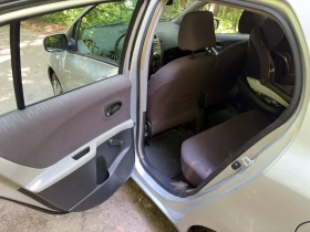 Toyota Yaris 1.33 Автоматик перфектно състояние, снимка 7