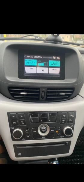 Nissan Almera tino 1.8i, Бензин, NAVI, Климатроник.Всичко платено!, снимка 8