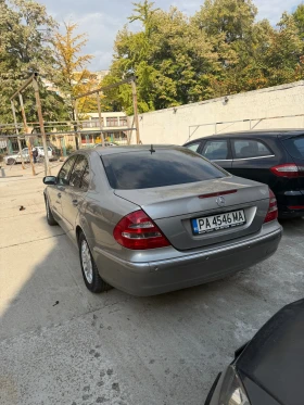 Mercedes-Benz E 220, снимка 3