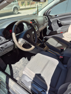 VW Golf, снимка 7 - Автомобили и джипове - 45492474