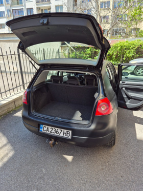 VW Golf, снимка 5 - Автомобили и джипове - 45492474
