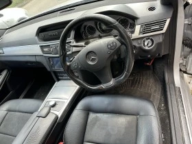 Mercedes-Benz E 220, снимка 10