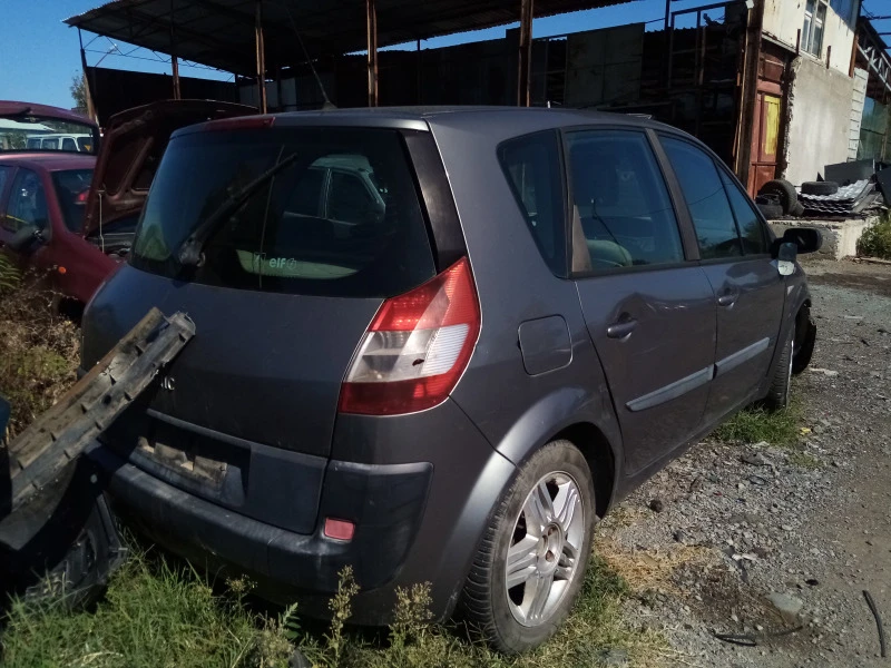 Renault Scenic, снимка 2 - Автомобили и джипове - 21348764