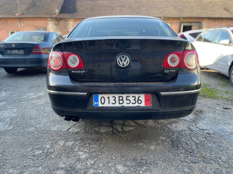 VW Passat 2.0tdi BKP 140hp НА ЧАСТИ, снимка 4 - Автомобили и джипове - 47593989