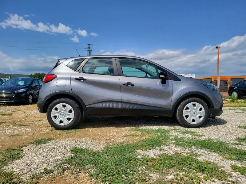 Renault Captur, снимка 7 - Автомобили и джипове - 46385756