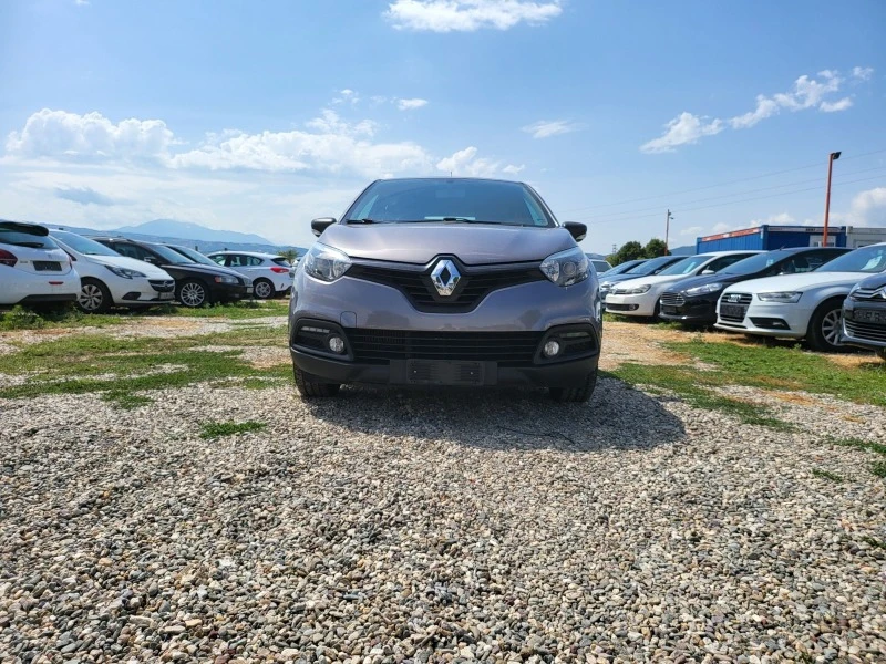 Renault Captur, снимка 3 - Автомобили и джипове - 46385756