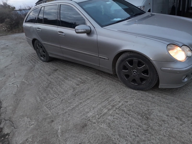 Mercedes-Benz C 270, снимка 2 - Автомобили и джипове - 48807598