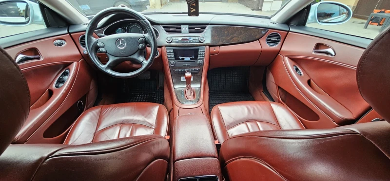 Mercedes-Benz CLS 350 AMG, снимка 11 - Автомобили и джипове - 52093761