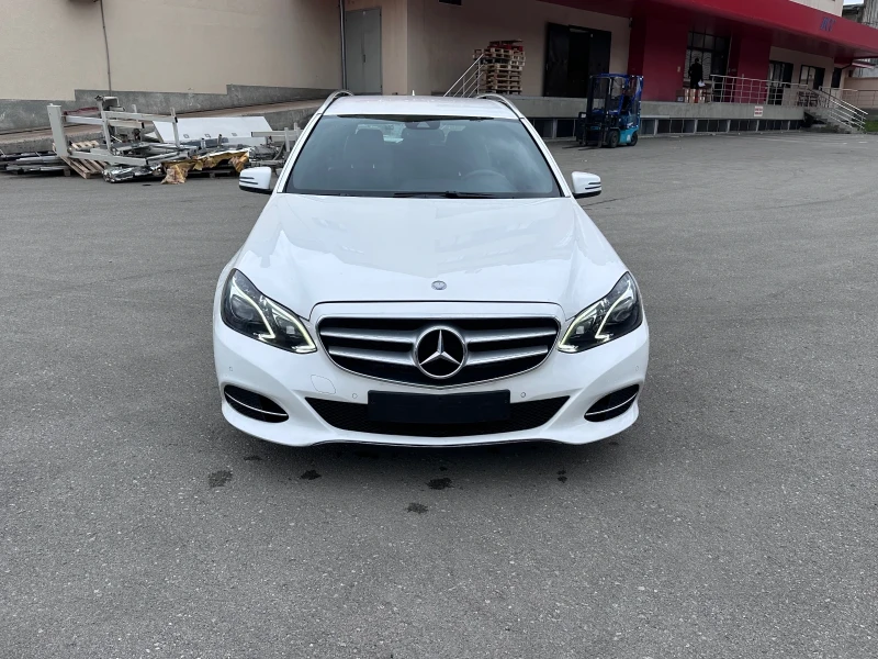 Mercedes-Benz E 220 2.2CDI - 9 - G TRONIC - УНИКАТ, снимка 2 - Автомобили и джипове - 49750536