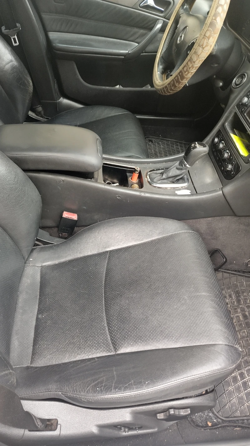 Mercedes-Benz C 220 W203, снимка 6 - Автомобили и джипове - 52624162