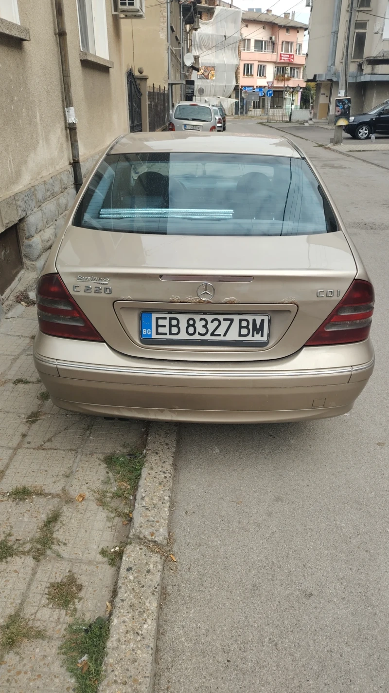 Mercedes-Benz C 220 W203, снимка 2 - Автомобили и джипове - 52624162