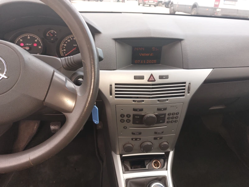 Opel Astra, снимка 10 - Автомобили и джипове - 52334643