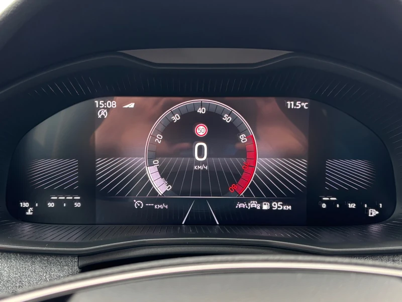 Skoda Scala, снимка 14 - Автомобили и джипове - 52529766