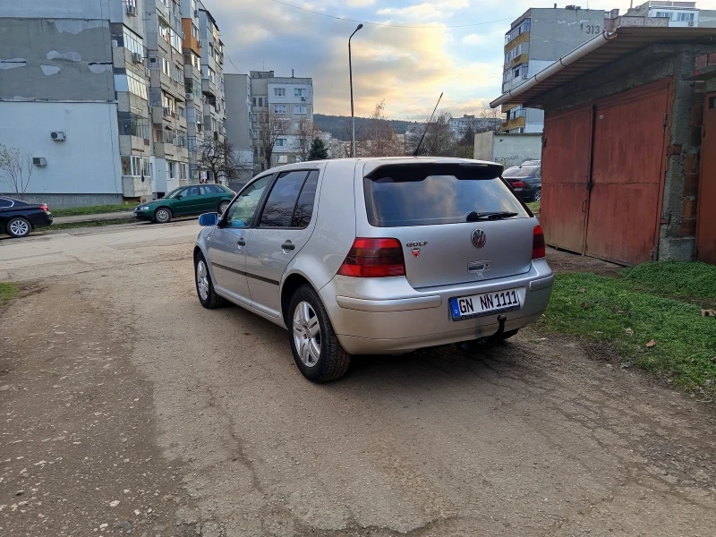 VW Golf 1.6 16v, снимка 4 - Автомобили и джипове - 52756220