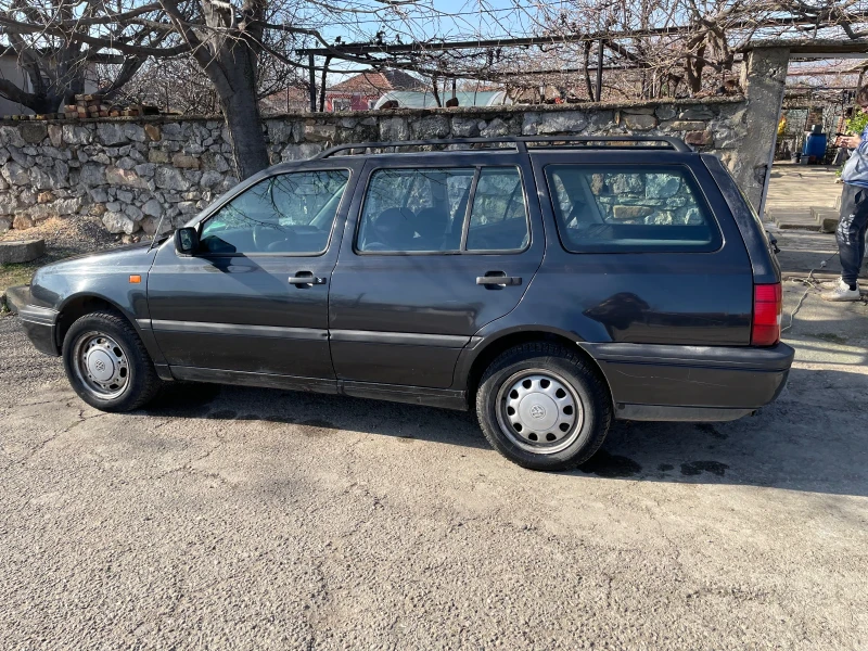 VW Golf, снимка 2 - Автомобили и джипове - 52864789