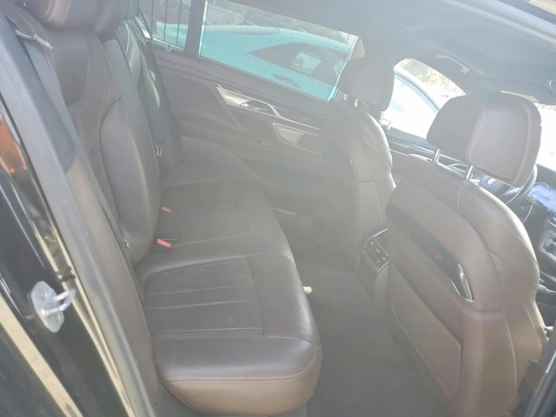 BMW 740 M PACK, снимка 10 - Автомобили и джипове - 53508703