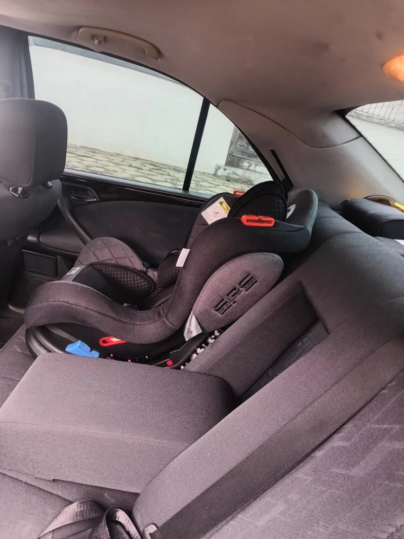 Mercedes-Benz E 220 38194, снимка 4 - Автомобили и джипове - 53571423