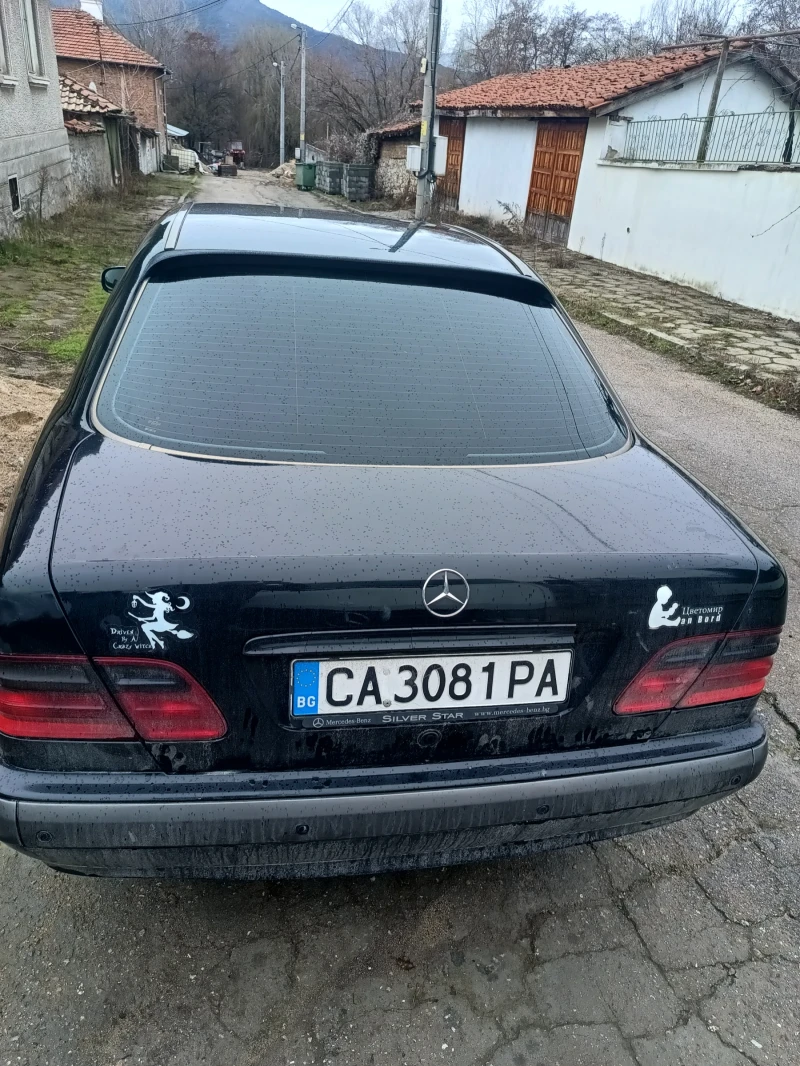 Mercedes-Benz E 220 38194, снимка 11 - Автомобили и джипове - 53571423