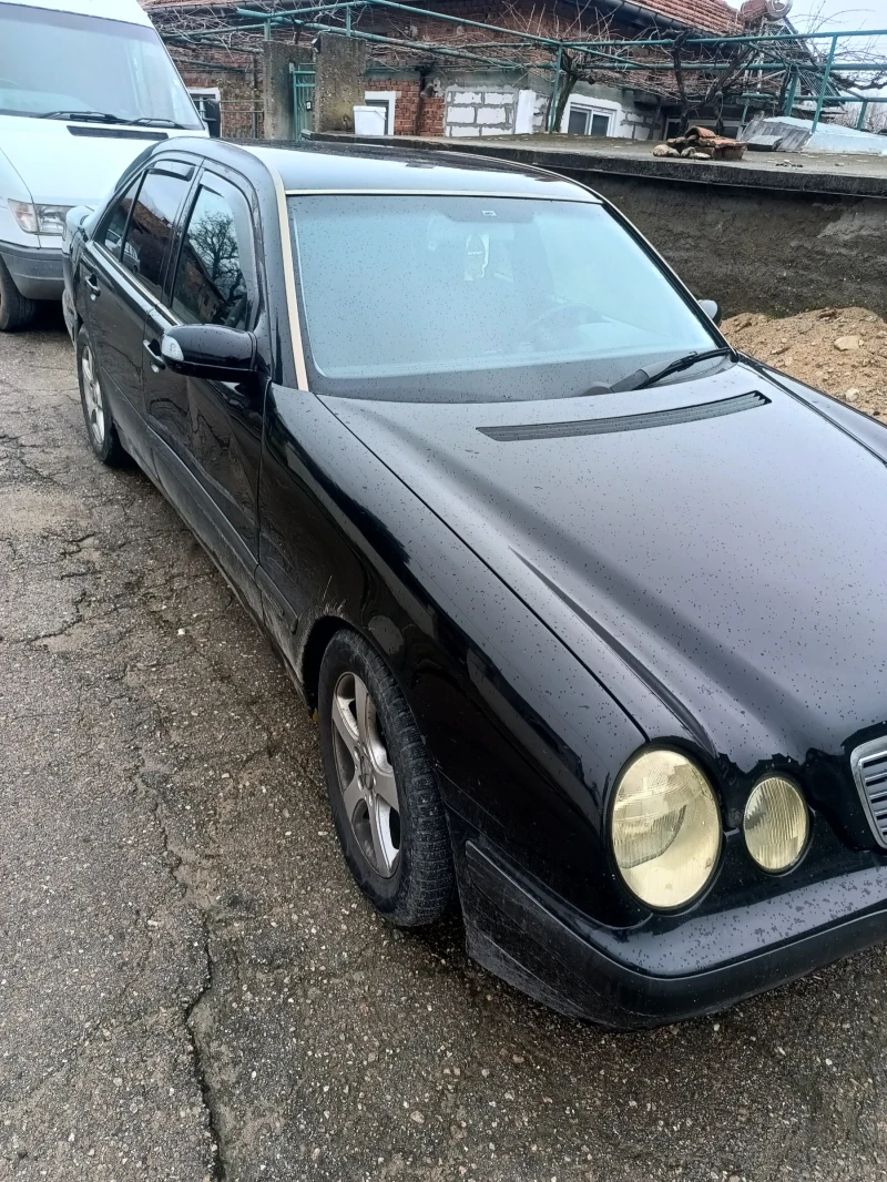 Mercedes-Benz E 220 38194, снимка 8 - Автомобили и джипове - 53571423