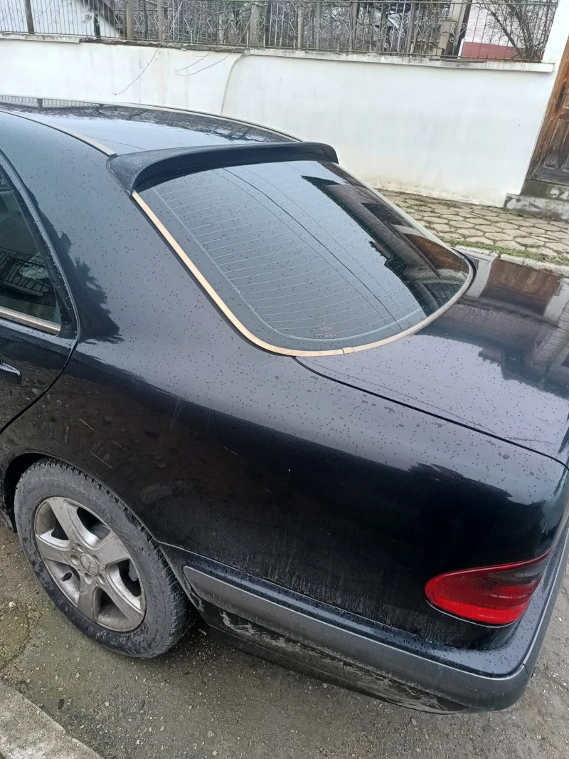 Mercedes-Benz E 220 38194, снимка 5 - Автомобили и джипове - 53571423