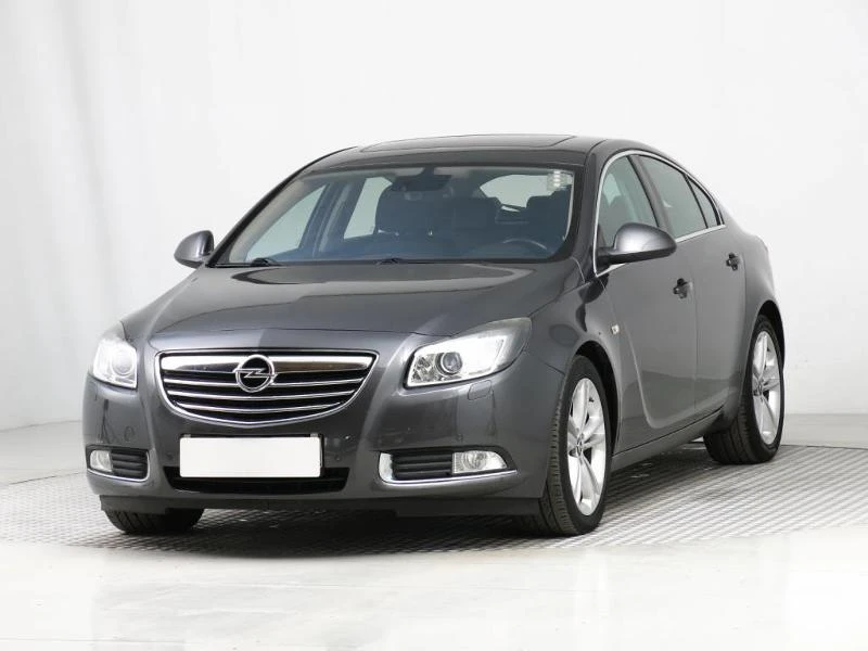 Opel Insignia 2.0CDTI-2бр., снимка 2 - Автомобили и джипове - 25401923