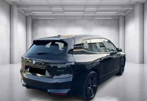 BMW iX xDrive40 = Sport Package = Гаранция, снимка 2 - Автомобили и джипове - 54957494