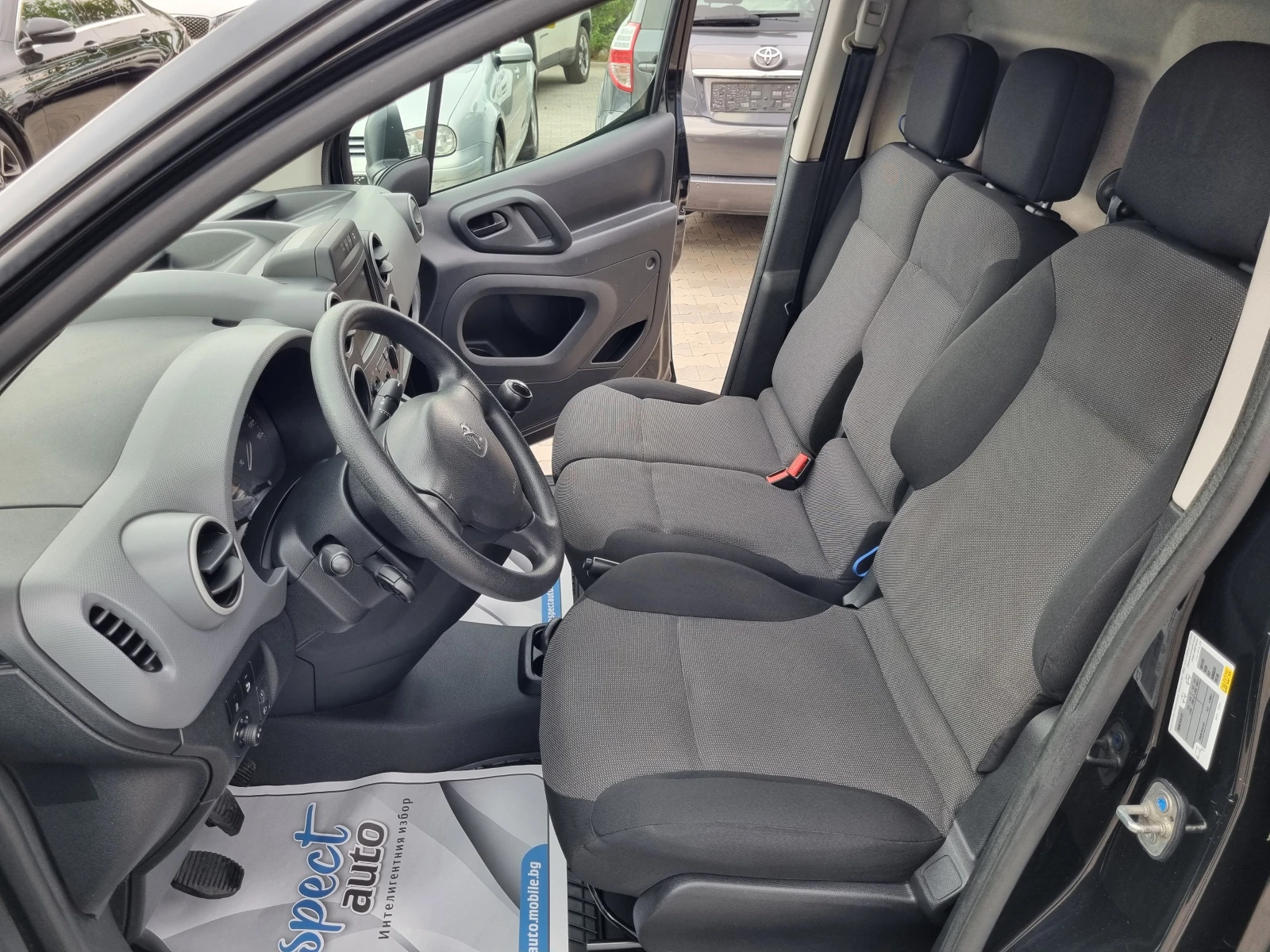 Citroen Berlingo 1.6HDi-2017г.EURO 6B* НАВИ, КАМЕРА, 2 СТРАНИЧНИ ВР - изображение 8