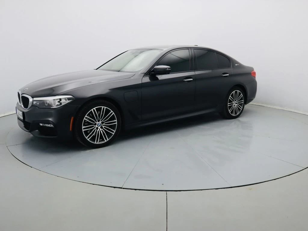 BMW 530E 530E/iPerformance/M-Pack/Distr/3D/M-Tock/360Cam/He - изображение 6