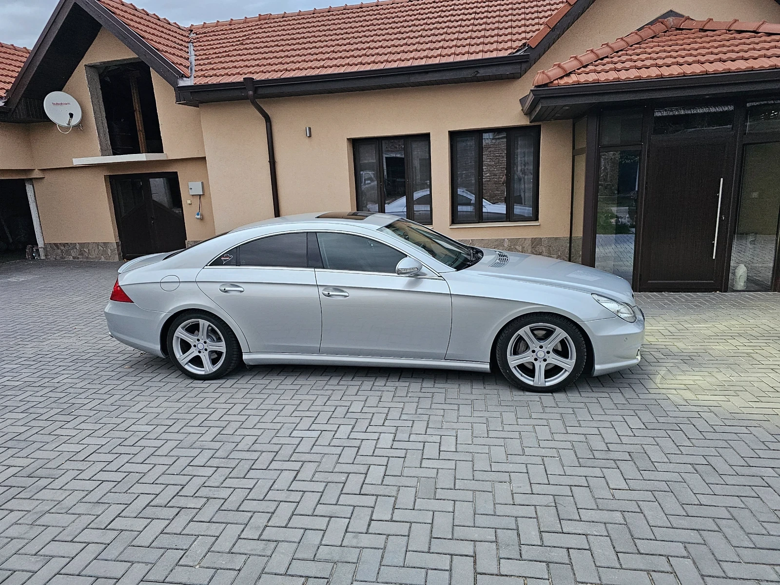 Mercedes-Benz CLS 350 AMG | Mobile.bg — изображение 12