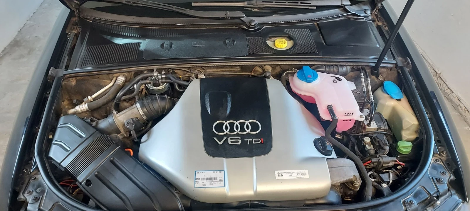 Audi A4 B6 - изображение 4