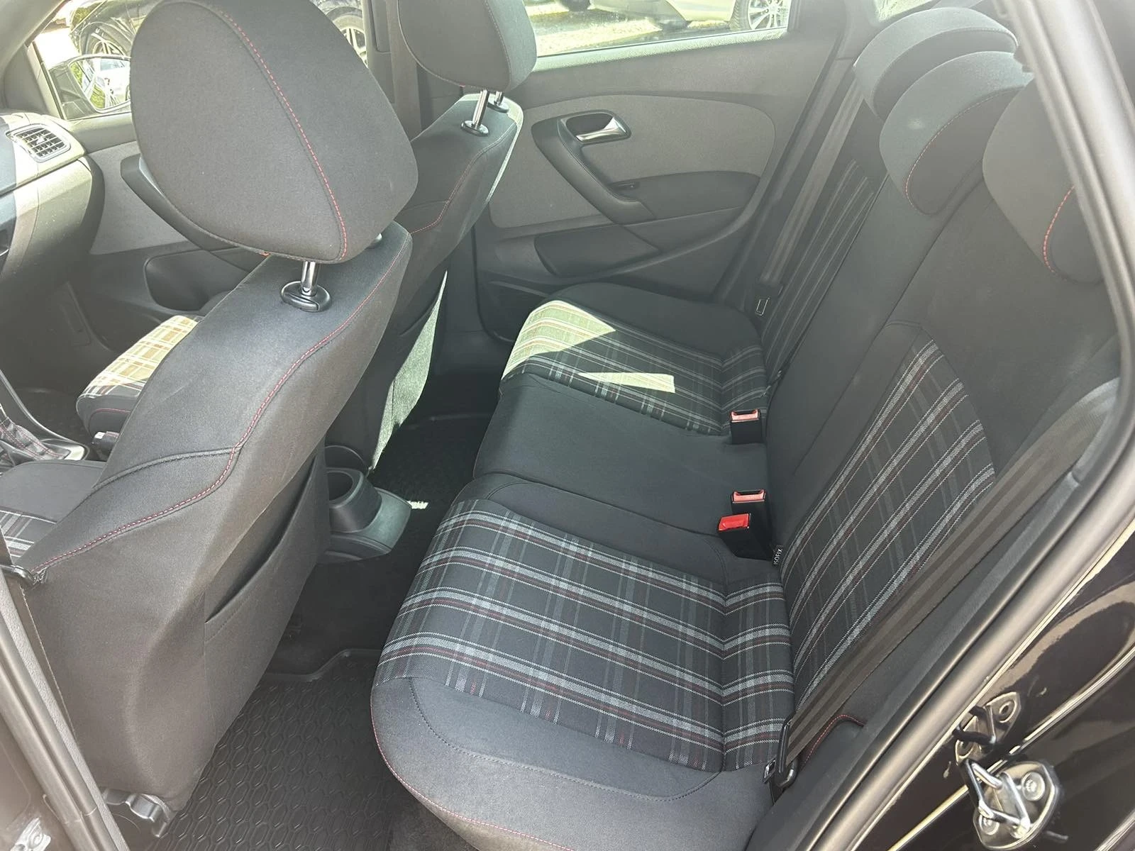 VW Polo GTI - изображение 10