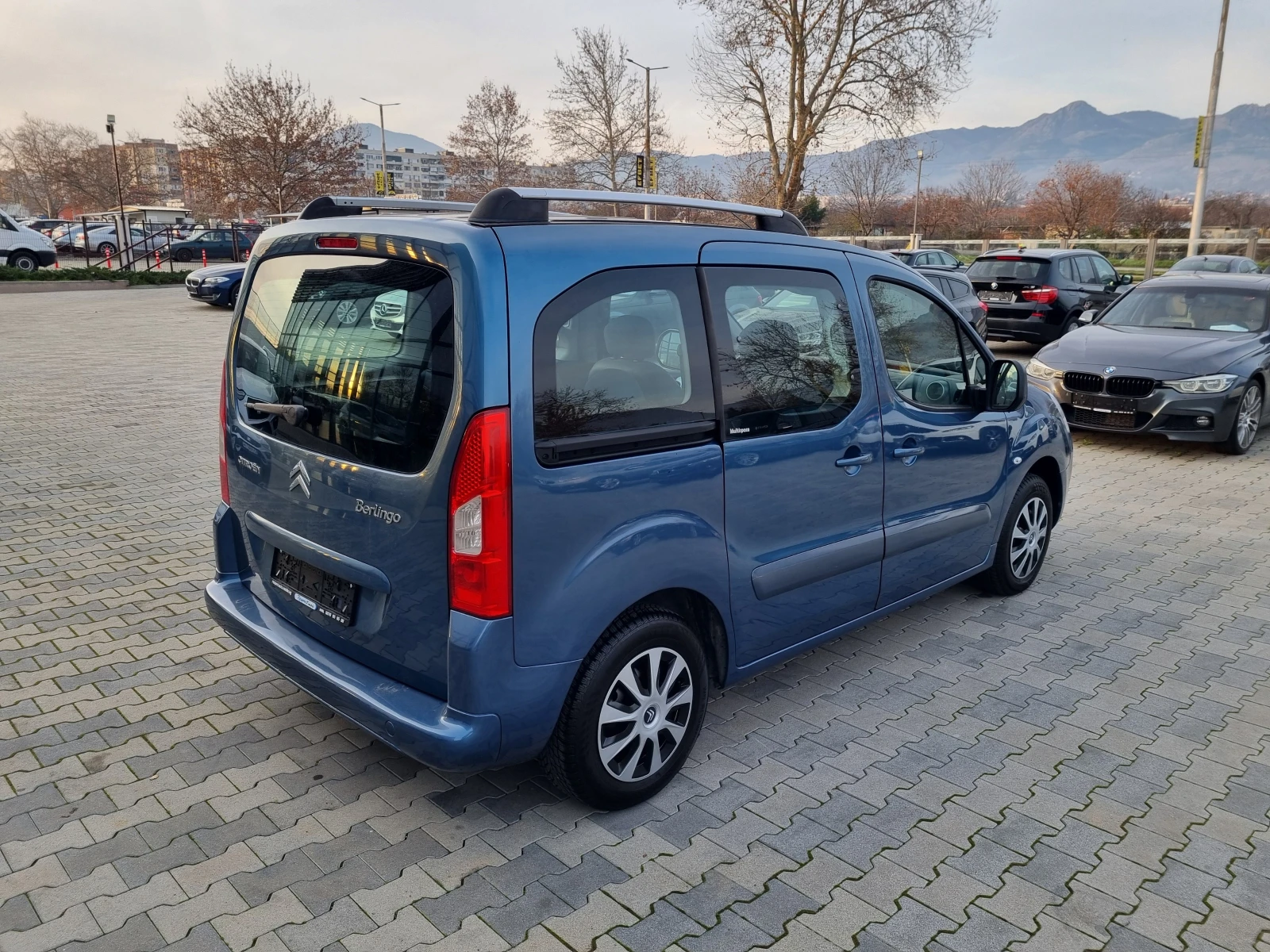 Citroen Berlingo 1.6i-90кс БЕНЗИН * 5 МЕСТА* ПАНОРАМА - изображение 6